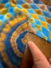Load image into Gallery viewer, Large Long Sleeve - small hole
