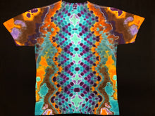 Load image into Gallery viewer, Large Shirt - runs long
