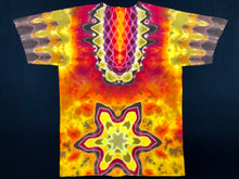 Load image into Gallery viewer, Large Shirt - runs long
